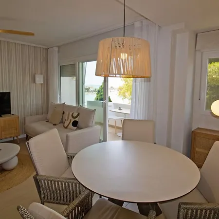 Luxury En Primera Linea - Fontana Real Apartment *